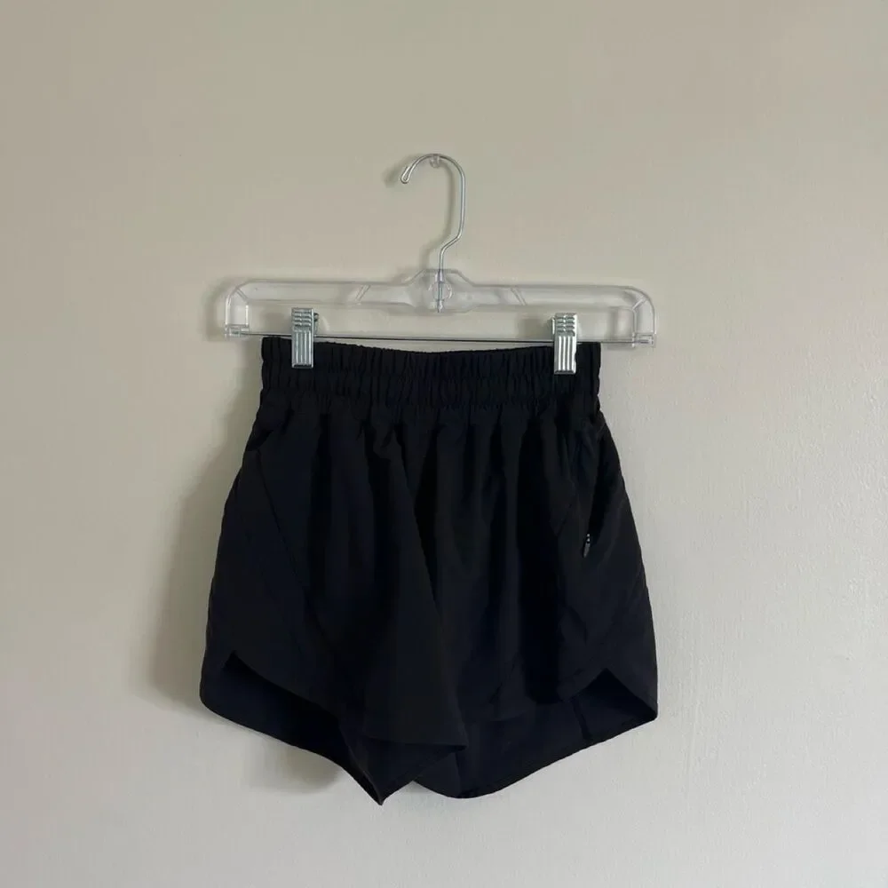 Lululemon Women's Black Shorts